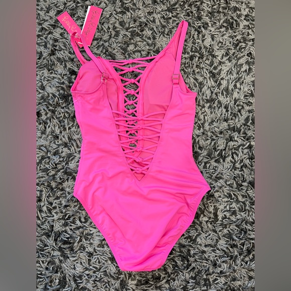 Isle Lattice One-Piece Swimsuit- NWT - Lilly Pulitzer 🔥🔥🔥 - Picture 10 of 15